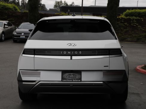 Used 2024 Hyundai Ioniq 5 Limited AWD/4WD image 9