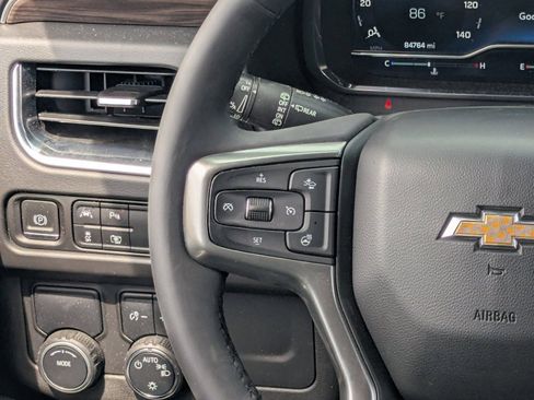 Used 2022 Chevrolet Tahoe LT w/ LT Signature Plus Package image 20