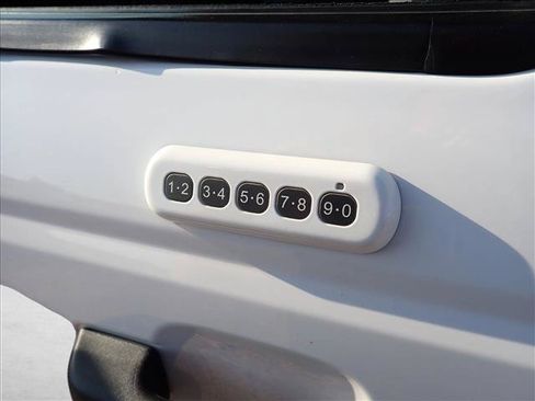 Used 2022 Ford Bronco 2-Door w/ Sasquatch Package AWD/4WD image 8