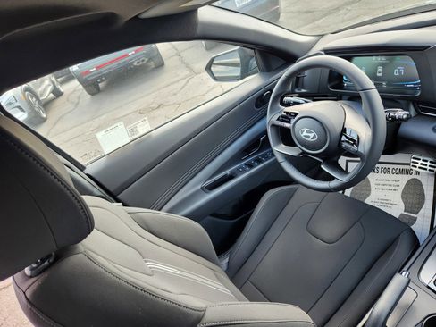New 2025 Hyundai Elantra Sport image 19