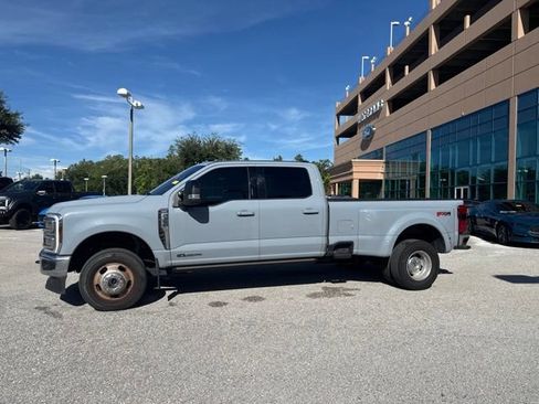 Used 2024 Ford F350 Lariat w/ Lariat Ultimate Package AWD/4WD image 2