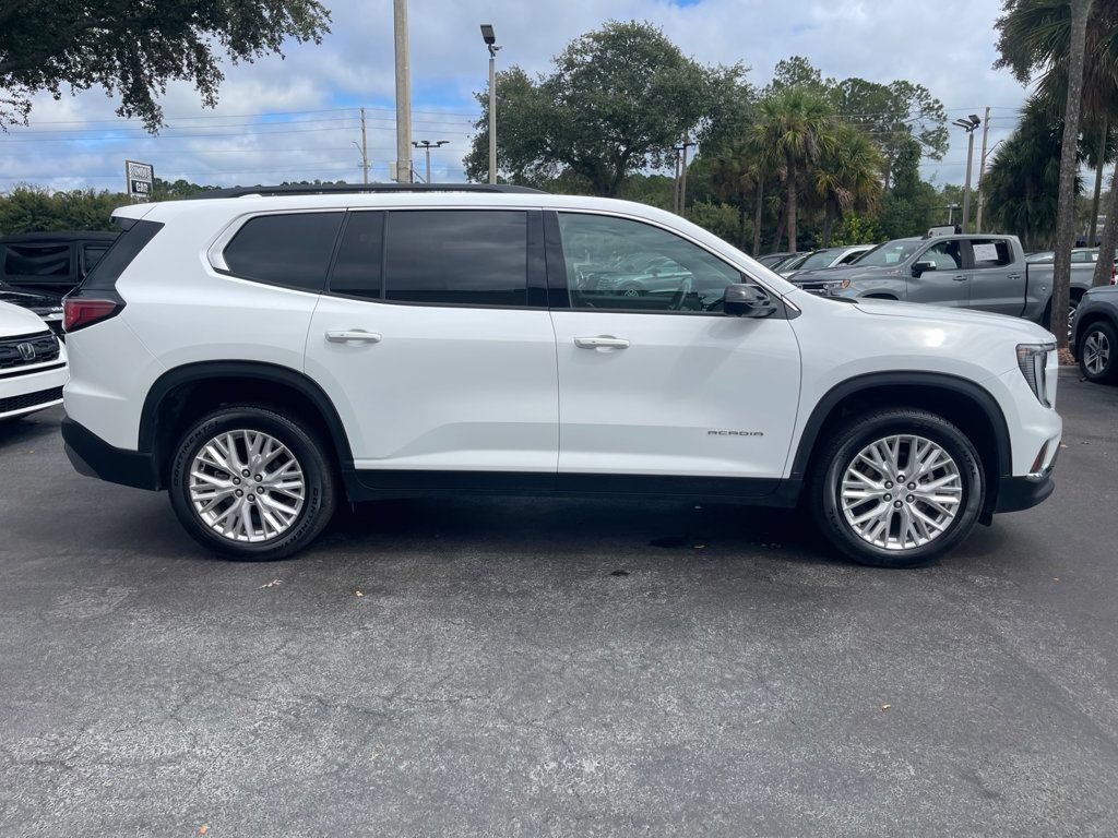 Used 2026 GMC Acadia Elevation w/ Elevation Premium Package AWD/4WD image 7