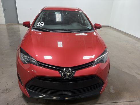 Used 2019 Toyota Corolla LE FWD image 35