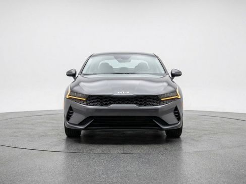 Used 2025 Kia K4 FWD image 2