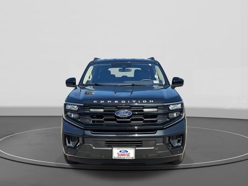 Certified 2025 Ford Expedition Max Active AWD/4WD image 3
