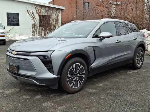 Used 2025 Chevrolet Blazer EV LT image 4