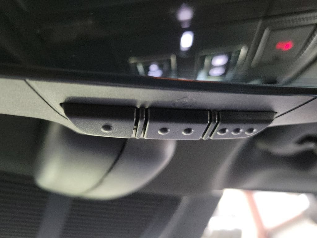 New 2026 Land Rover Defender 110 S AWD/4WD image 33