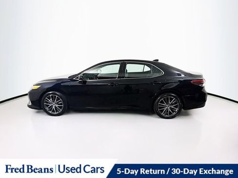 Used 2023 Toyota Camry XLE w/ Navigation Package image 4