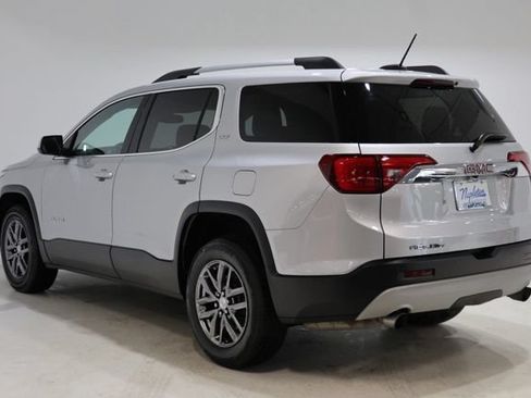 Used 2017 GMC Acadia SLT FWD image 6