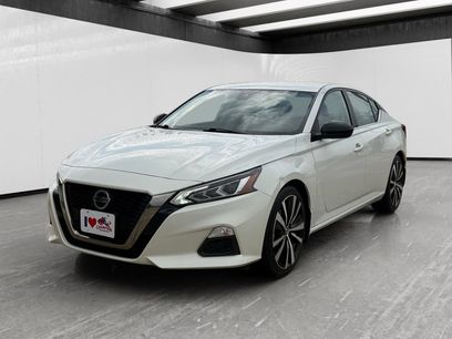 Used 2022 Nissan Altima 2.5 SR
