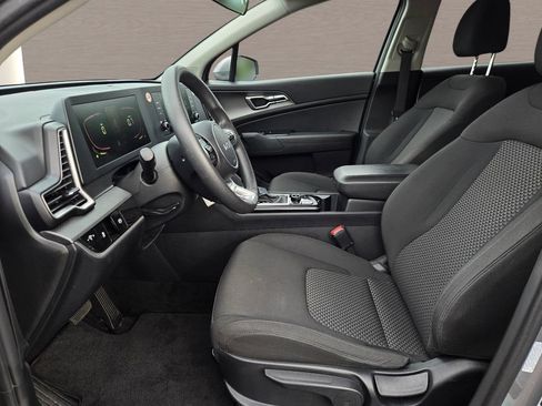 Used 2024 Kia Sportage LX FWD image 21