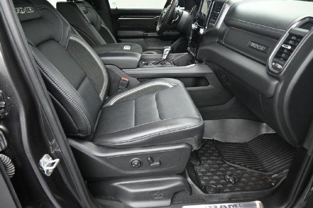 Used 2025 RAM 1500 RHO AWD/4WD image 21
