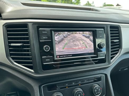 Certified 2020 Volkswagen Atlas Cross Sport S AWD/4WD image 15