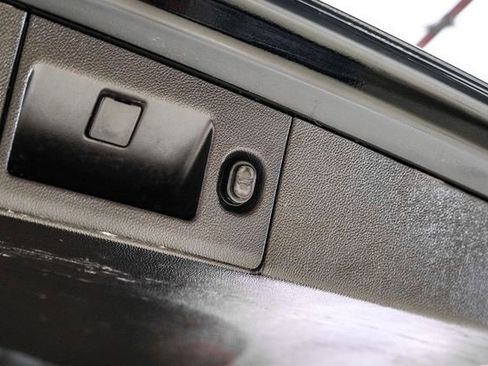 Used 2015 Chevrolet Suburban LT image 49