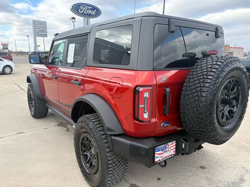 Used 2022 Ford Bronco Wildtrak image 5