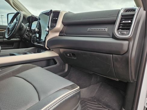 Used 2024 RAM 2500 Laramie image 28