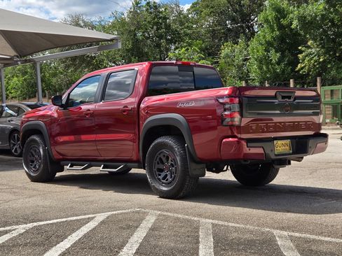 Used 2025 Nissan Frontier PRO-4X w/ Tow Package AWD/4WD image 6