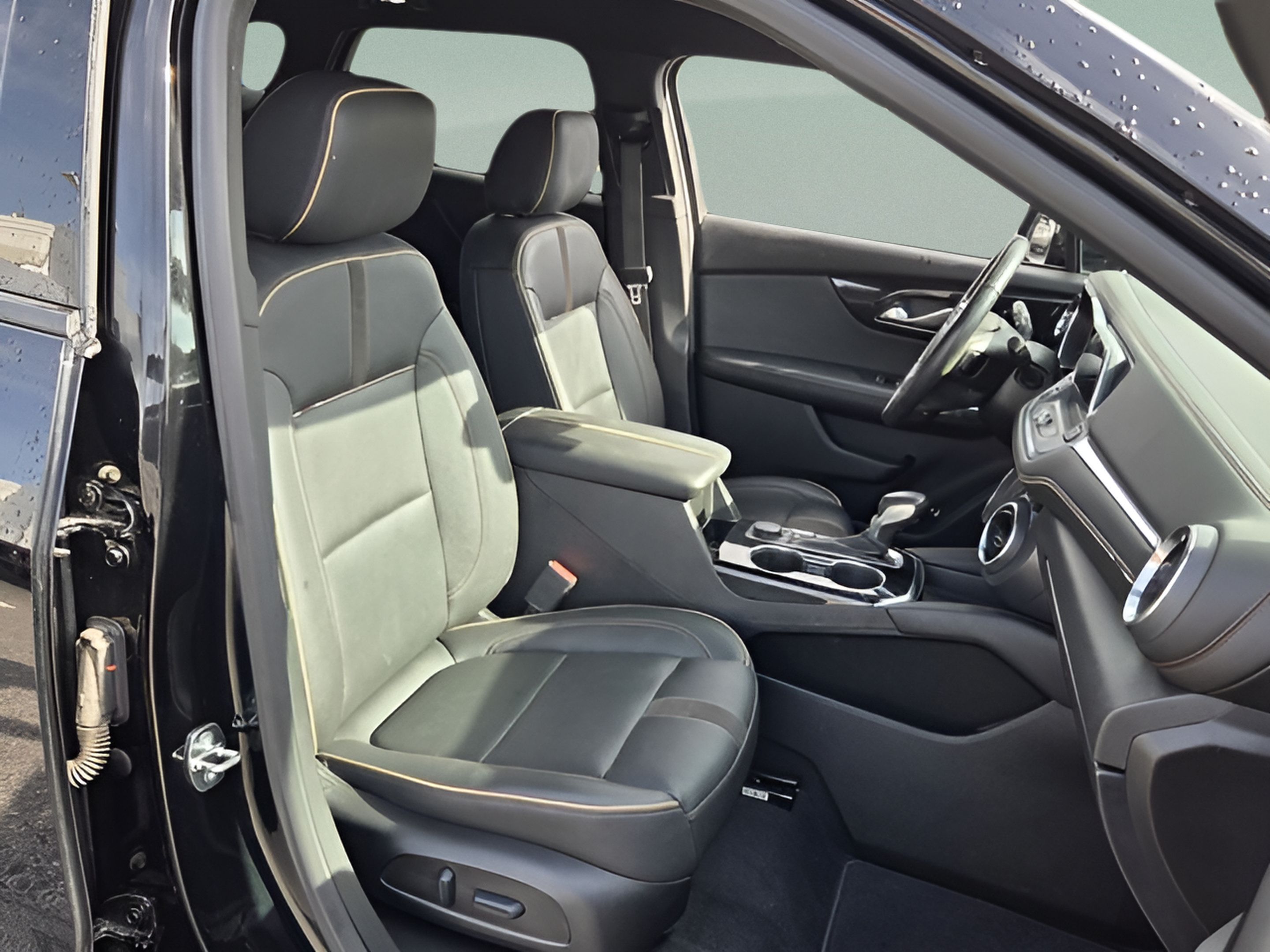 Certified 2022 Chevrolet Blazer Premier w/ Enhanced Convenience Package FWD image 15