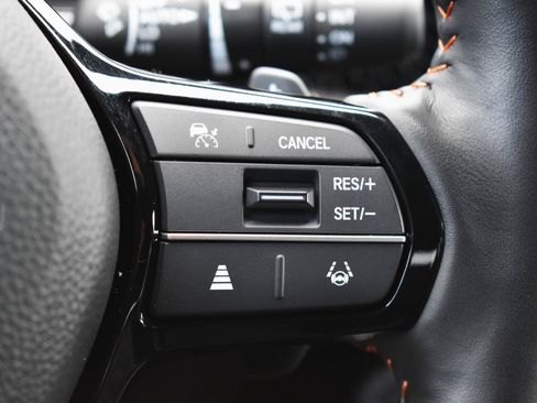 Used 2025 Honda CR-V Sport Touring image 8
