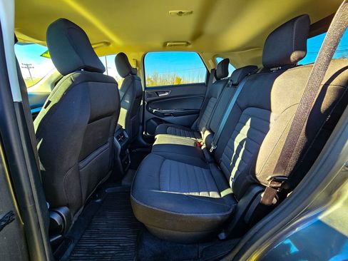 Used 2022 Ford Edge SE w/ Black Appearance Package image 31