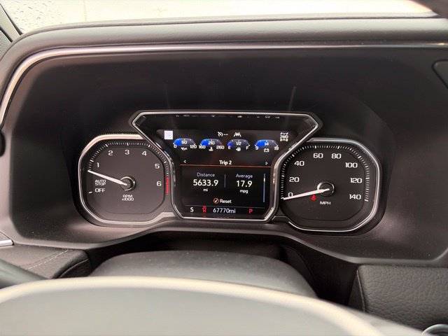 Used 2021 GMC Yukon Denali w/ Denali Premium Package AWD/4WD image 14