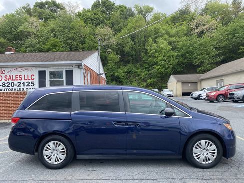 Used 2016 Honda Odyssey LX image 4