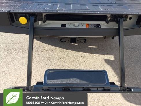 New 2026 Ford F350 Lariat w/ Black Appearance Package image 32