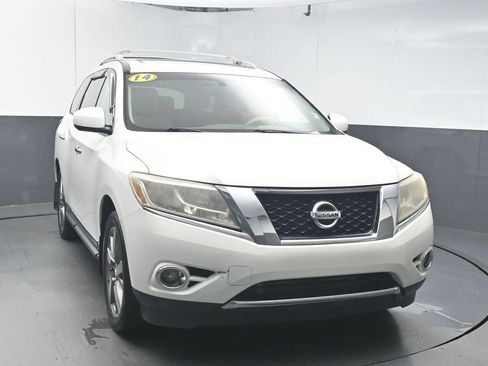 Used 2014 Nissan Pathfinder Platinum w/ Platinum Premium Package AWD/4WD image 2