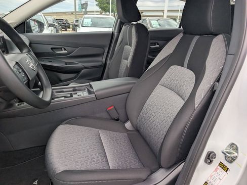 New 2026 Nissan Sentra SV FWD image 18