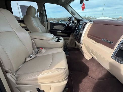 Used 2014 RAM 2500 Laramie w/ Cold Weather Group image 23