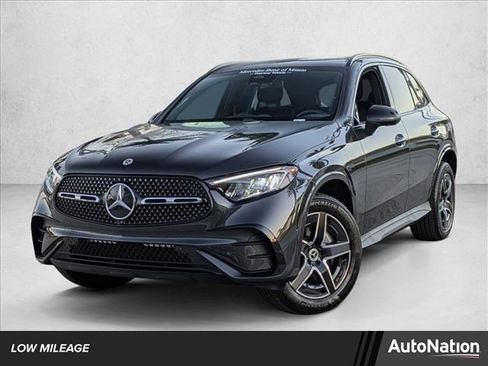 Used 2026 Mercedes-Benz GLC 300 GLC 300 image 1