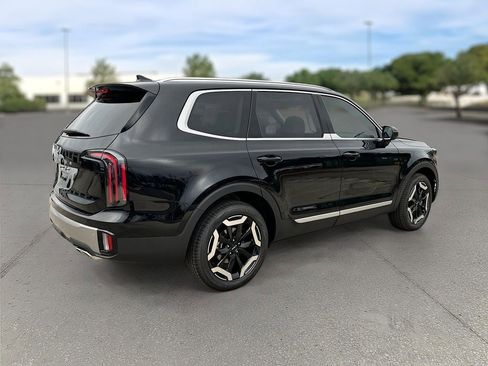 New 2025 Kia Telluride EX w/ EX Captain's Chair Package image 6