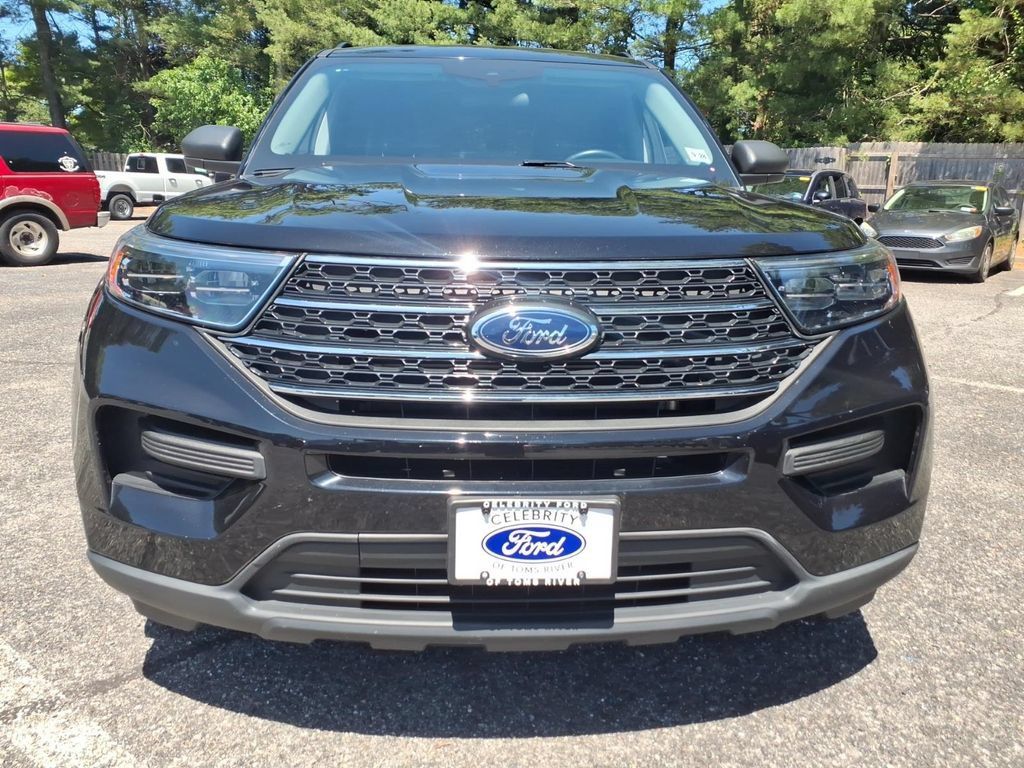 Certified 2023 Ford Explorer XLT AWD/4WD image 6
