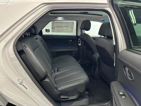 New 2026 Hyundai Ioniq 5 Limited image 17