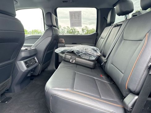 Used 2026 Ford F450 Lariat w/ Lariat Premium Package AWD/4WD image 23