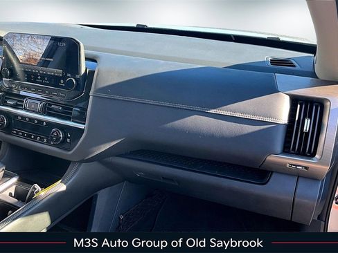 Certified 2023 Nissan Pathfinder Platinum w/ Lighting Package (N92) image 27