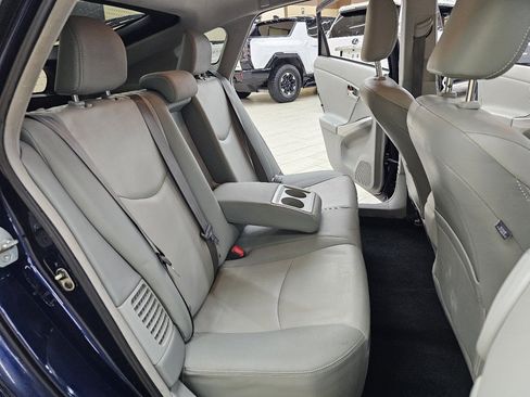 Used 2012 Toyota Prius V Two image 58