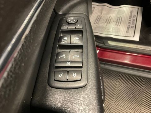 Used 2017 Jeep Grand Cherokee Limited w/ Trailer Tow Group IV AWD/4WD image 16