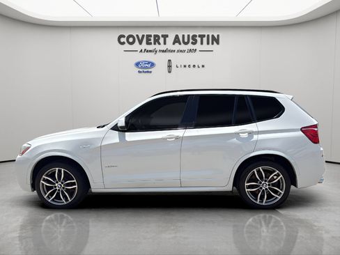Used 2017 BMW X3 sDrive28i RWD image 2