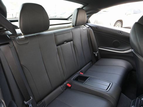 Used 2017 BMW 430i Convertible image 23