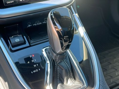 Certified 2024 Subaru Outback Premium image 18