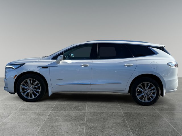 Used 2023 Buick Enclave Avenir w/ Avenir Technology Package AWD/4WD image 2