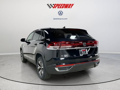 New 2026 Volkswagen Atlas Cross Sport SE image 5