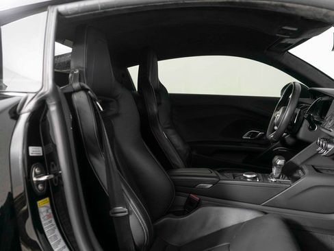 Used 2017 Audi R8 V10 plus image 25