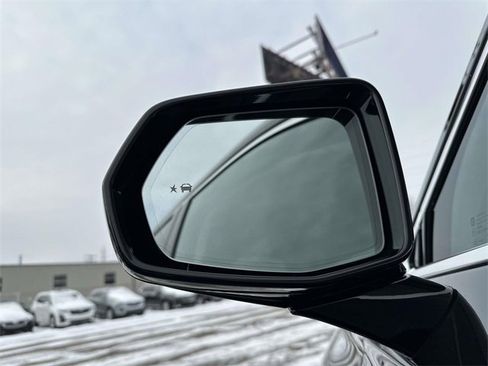 Certified 2023 Cadillac XT6 Premium Luxury image 12