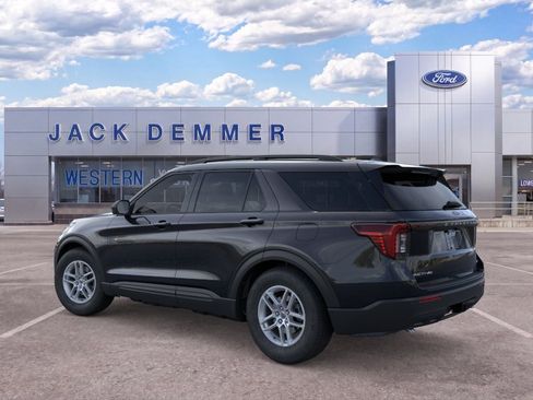 Used 2026 Ford Explorer Active AWD/4WD image 5