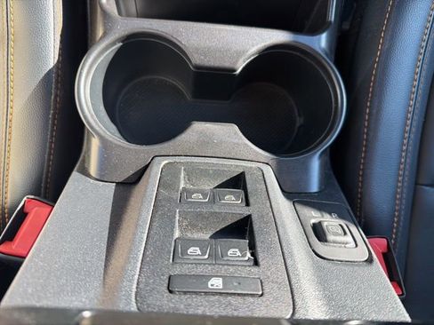 Used 2022 Ford Bronco Badlands image 31