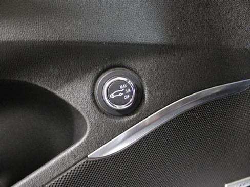 Used 2020 Buick Enclave Avenir w/ Trailering Package, 5000 lbs. image 9