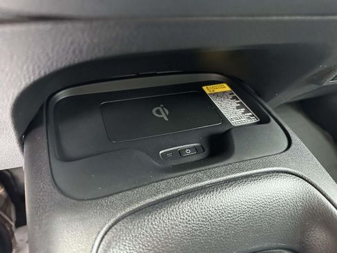 Used 2025 Toyota Corolla LE w/ LE Premium Package FWD image 23