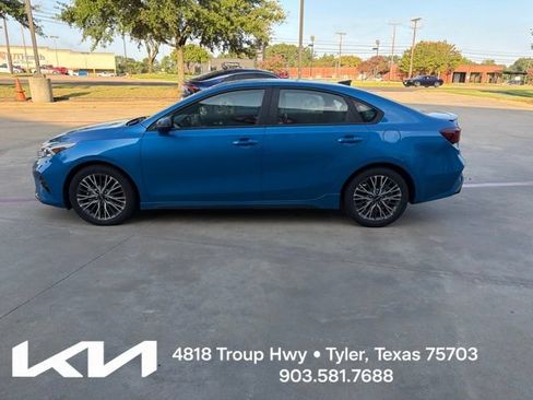 Certified 2023 Kia Forte GT-Line w/ GT-Line Technology Package FWD image 7